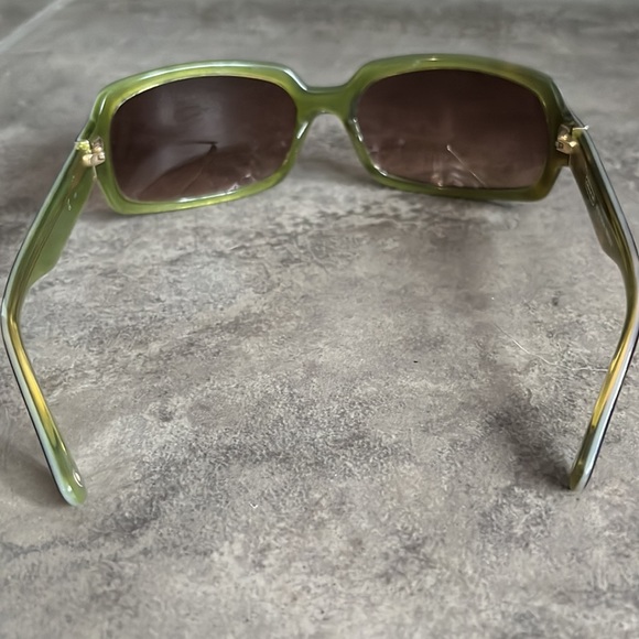 Coach Sunglasses - Picture 4 of 10